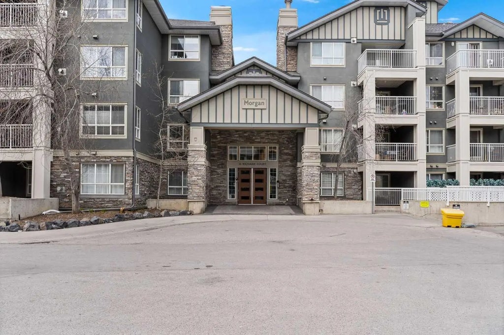 113, 35 Richard Court Sw, Calgary