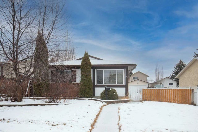 99 Dawson Street , Red Deer