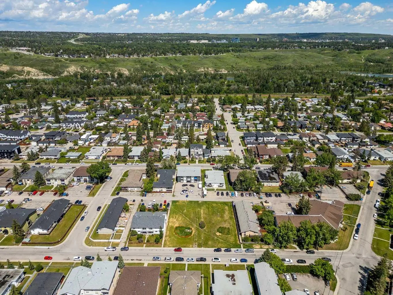 4320 75 Street Northwest, Calgary – Land Residential Land Listing Photo 4