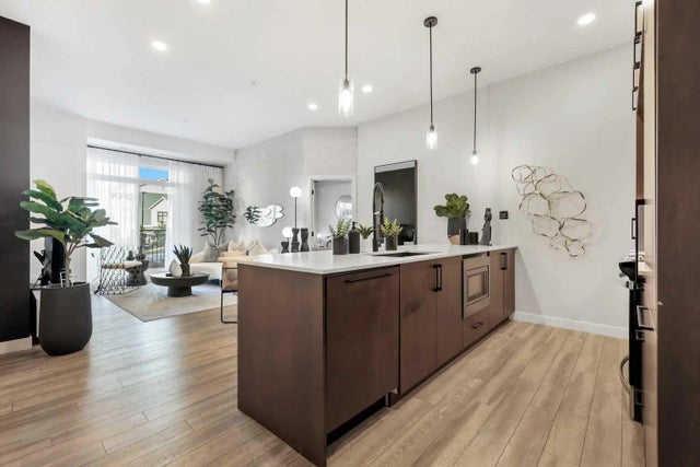 103, 255 Les Jardins Park Se, Calgary