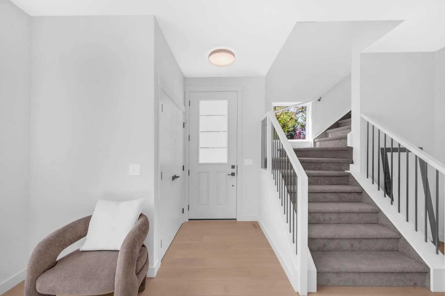 1844 24 Avenue Northwest, Calgary – Residential Row/Townhouse Listing Photo 5