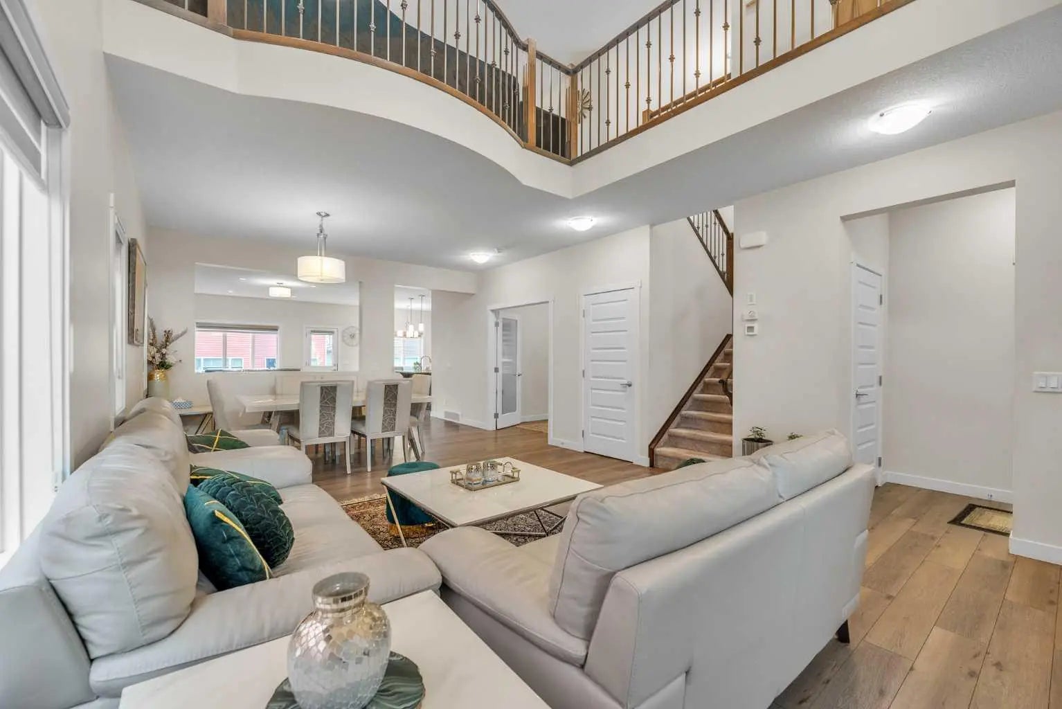 7672 80 Avenue Northeast, Calgary – Residential Detached Listing Photo 3