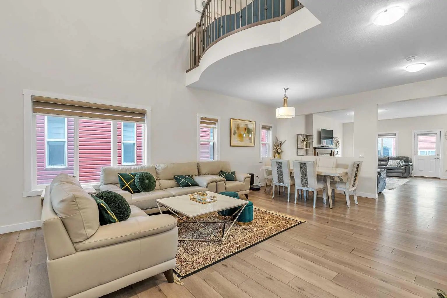 7672 80 Avenue Northeast, Calgary – Residential Detached Listing Photo 5