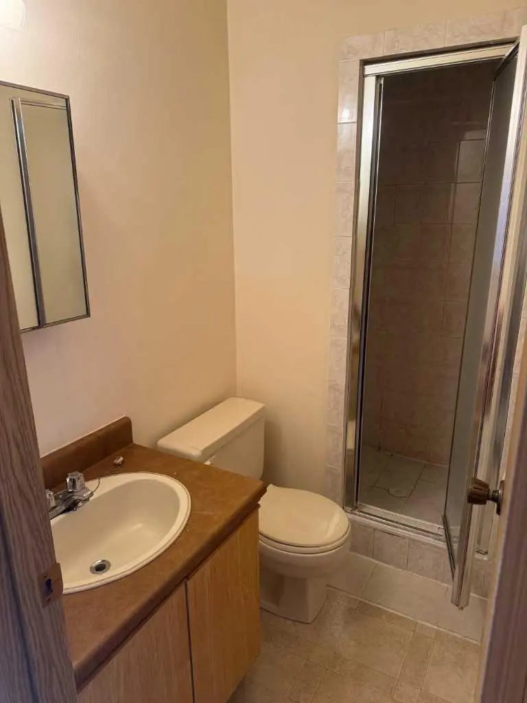 1-7, 2515 First Avenue Northwest, Calgary – Multi-Family Apartment Listing Photo 16