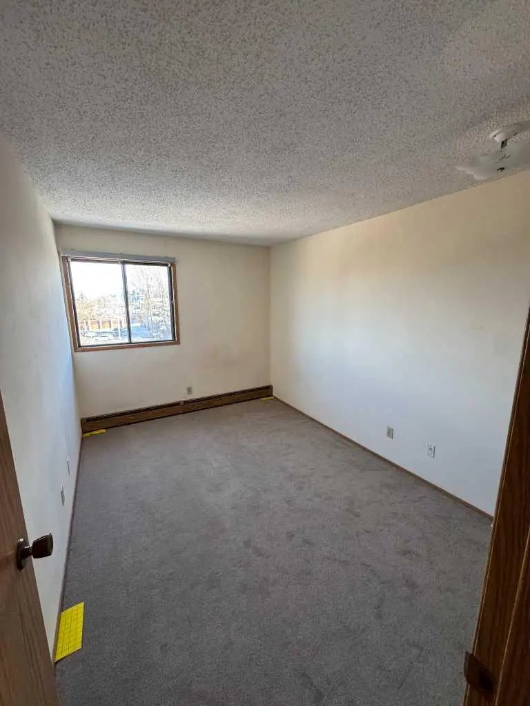 1-7, 2515 First Avenue Northwest, Calgary – Multi-Family Apartment Listing Photo 17