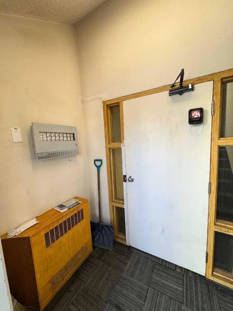 1-7, 2515 First Avenue Northwest, Calgary – Multi-Family Apartment Listing Photo 2