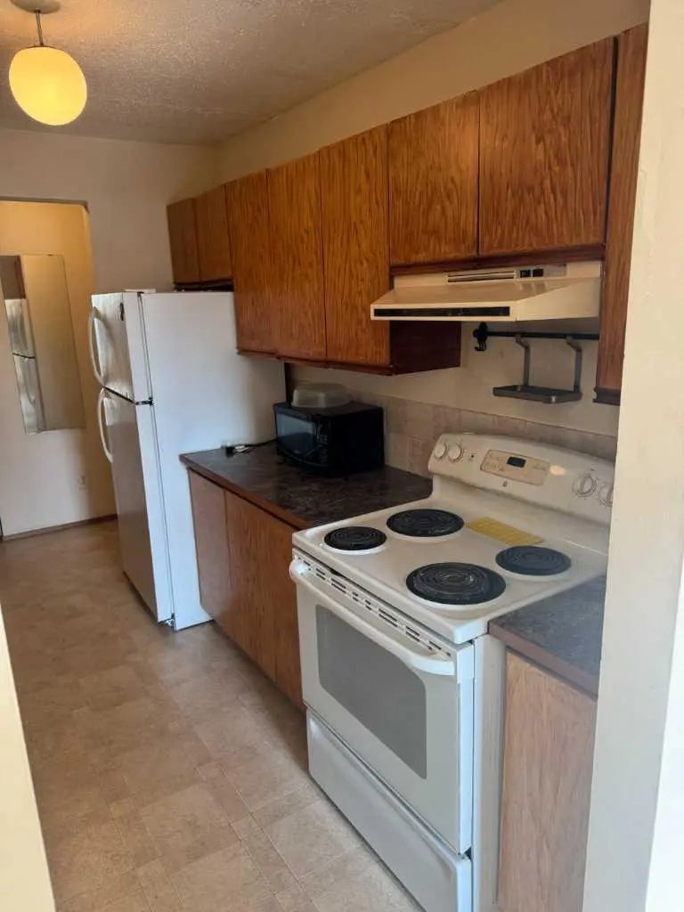 1-7, 2515 First Avenue Northwest, Calgary – Multi-Family Apartment Listing Photo 7