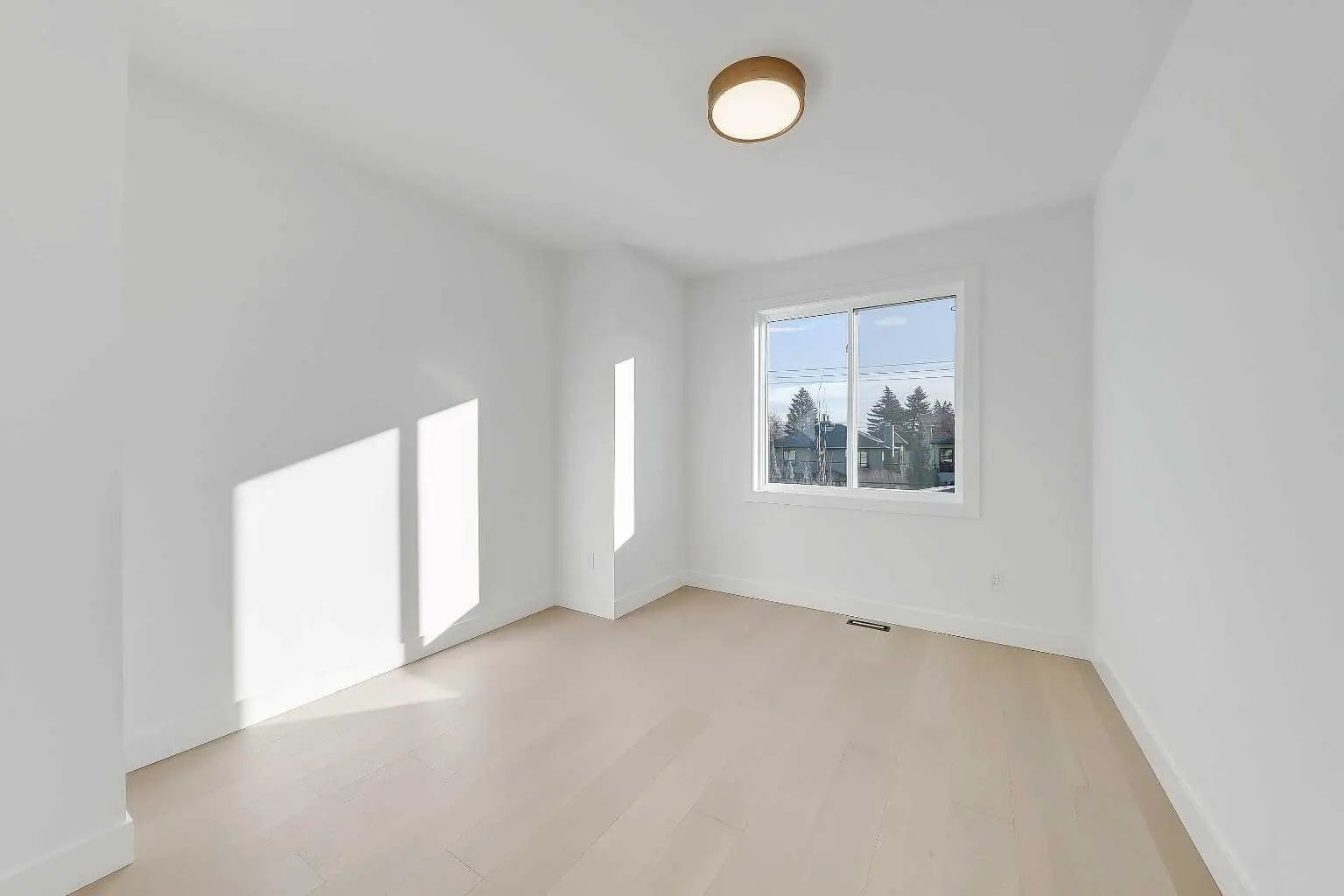 732 33a Street Northwest, Calgary – Residential Semi Detached (Half Duplex) Listing Photo 25