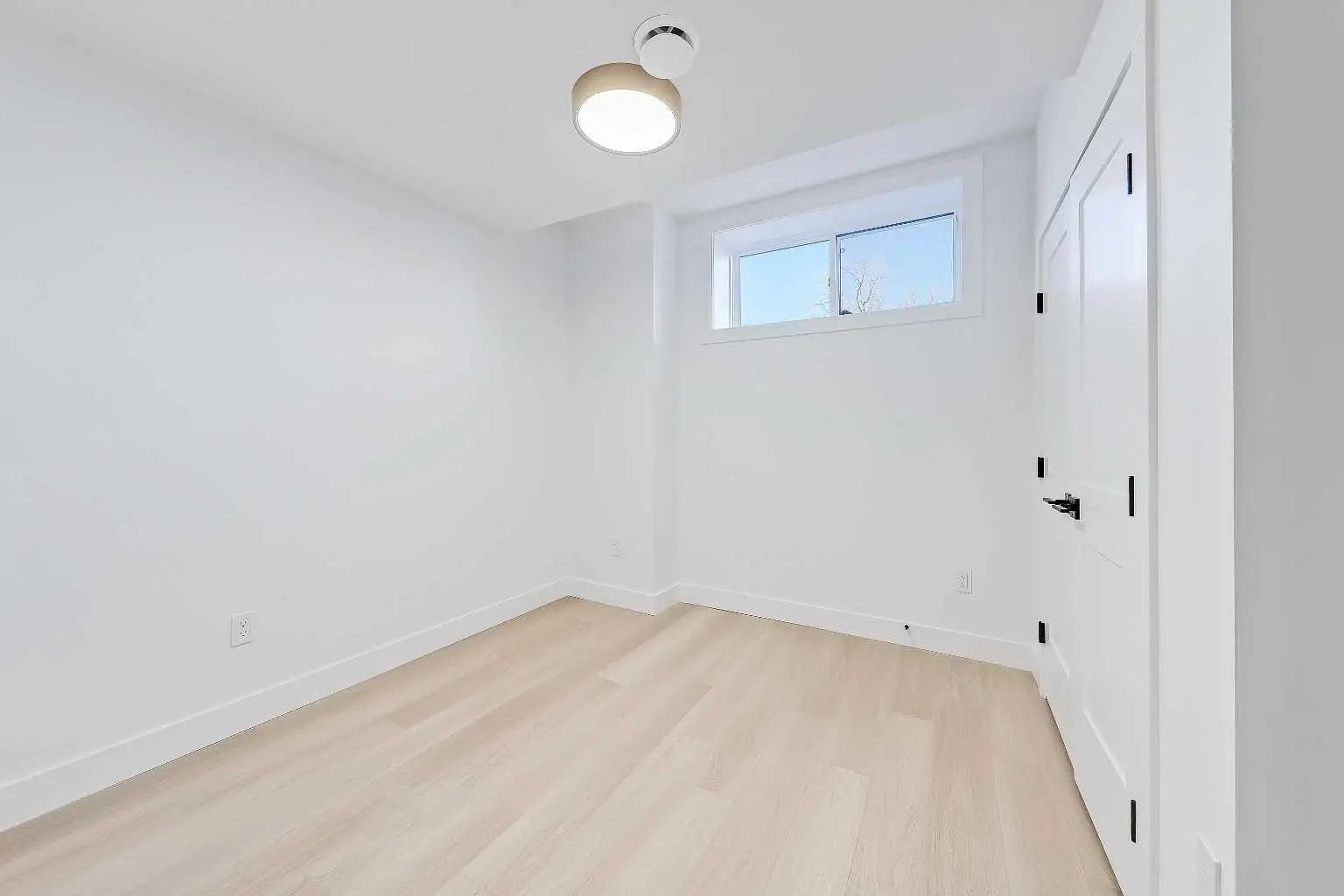 732 33a Street Northwest, Calgary – Residential Semi Detached (Half Duplex) Listing Photo 40