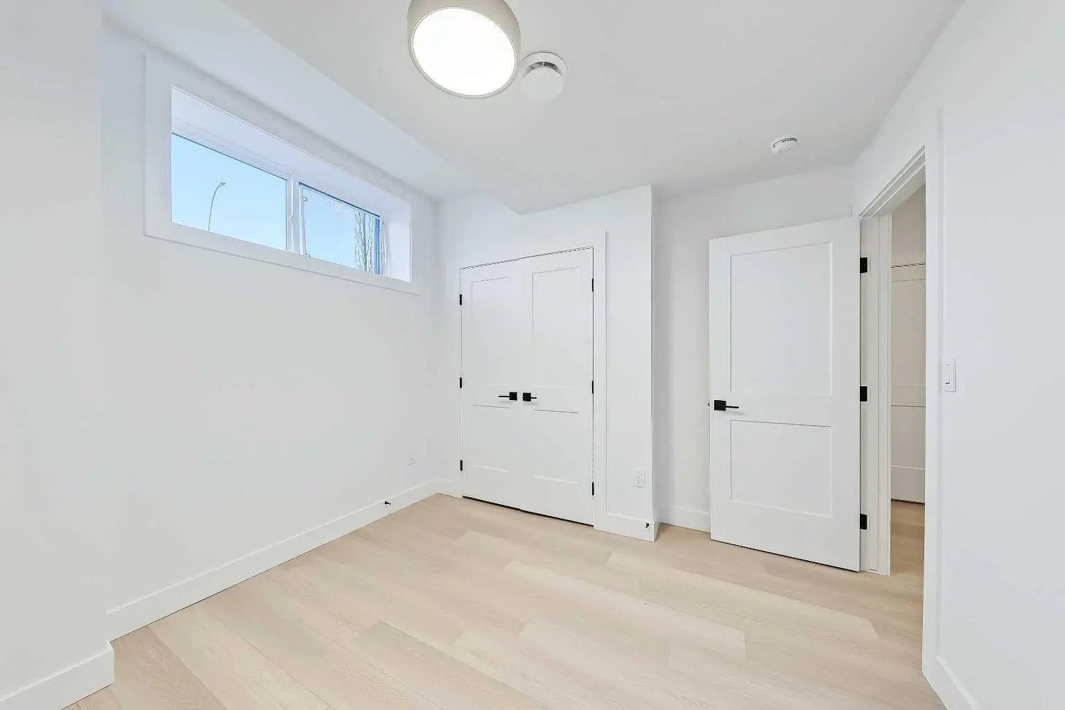 732 33a Street Northwest, Calgary – Residential Semi Detached (Half Duplex) Listing Photo 41