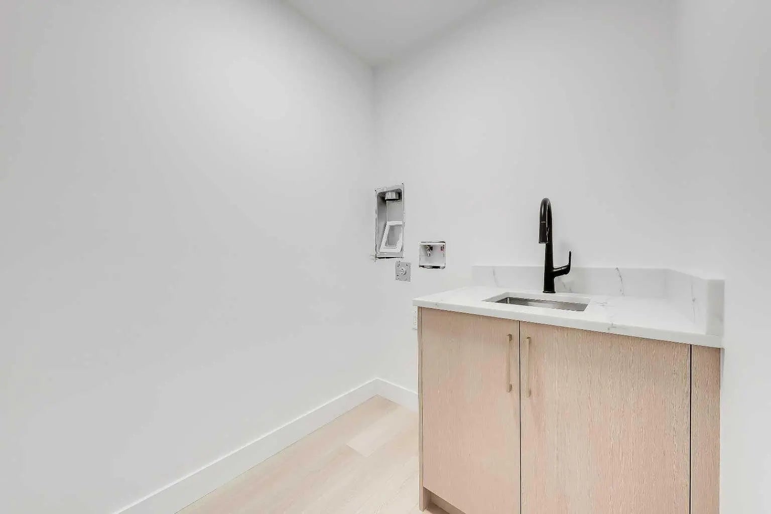 732 33a Street Northwest, Calgary – Residential Semi Detached (Half Duplex) Listing Photo 42