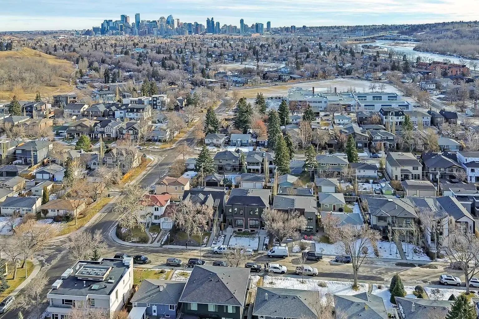 732 33a Street Northwest, Calgary – Residential Semi Detached (Half Duplex) Listing Photo 47