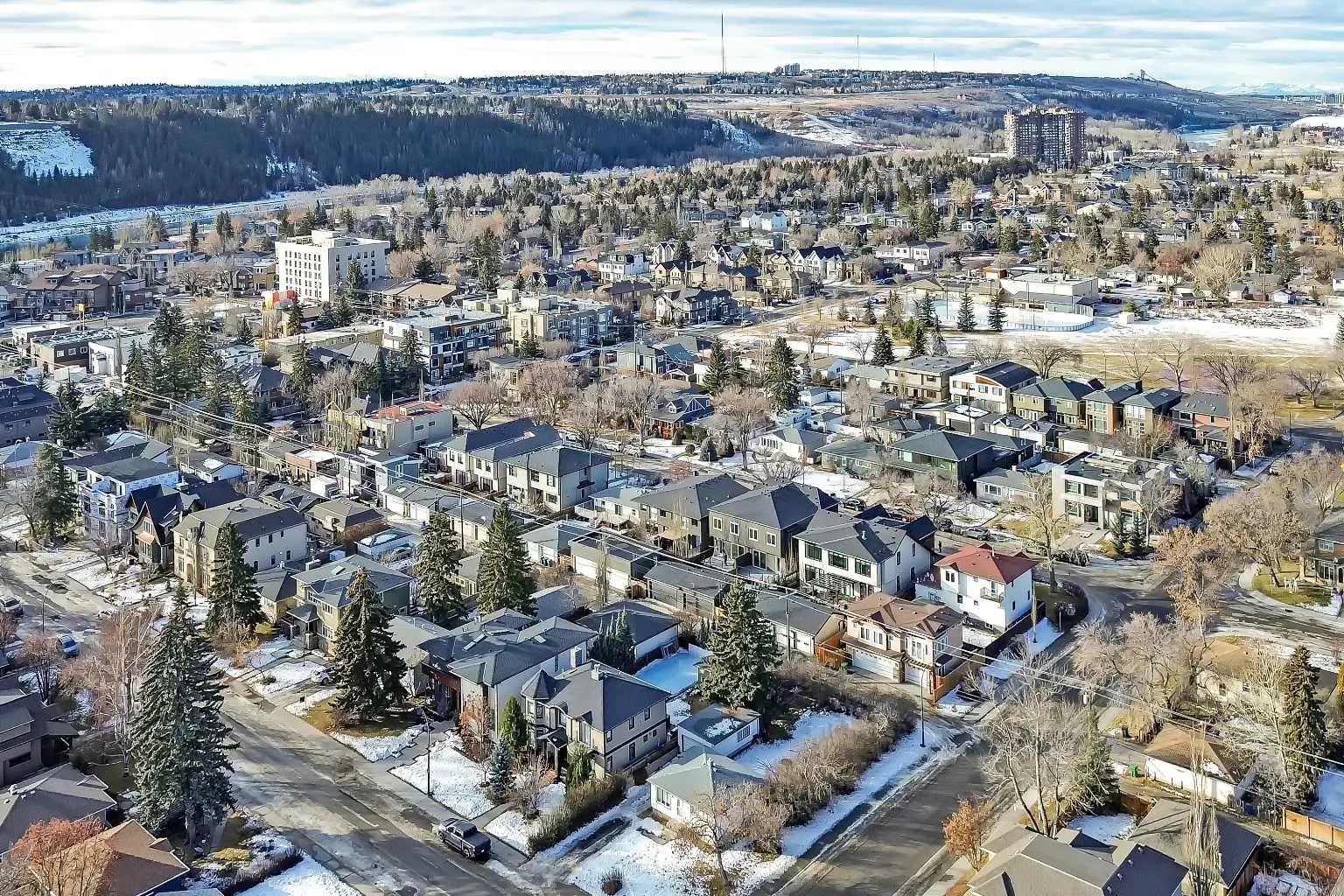 732 33a Street Northwest, Calgary – Residential Semi Detached (Half Duplex) Listing Photo 48