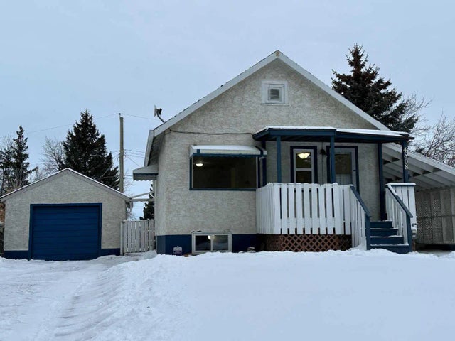 4508 42 Avenue , Ponoka