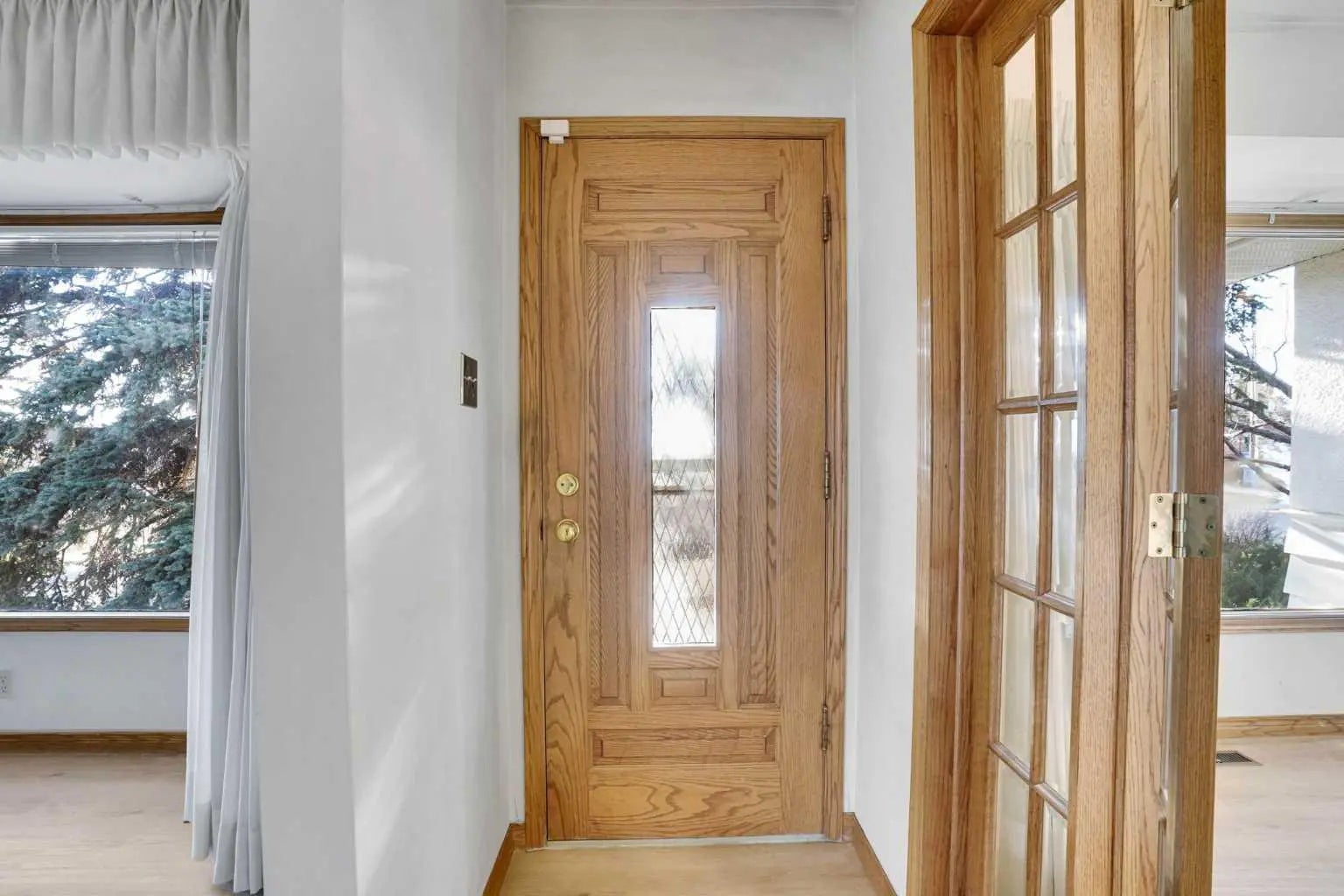 1956 Kelwood Drive Southwest, Calgary – Residential Detached Listing Photo 2