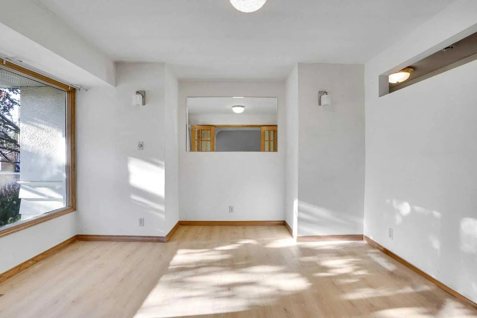 1956 Kelwood Drive Southwest, Calgary – Residential Detached Listing Photo 3