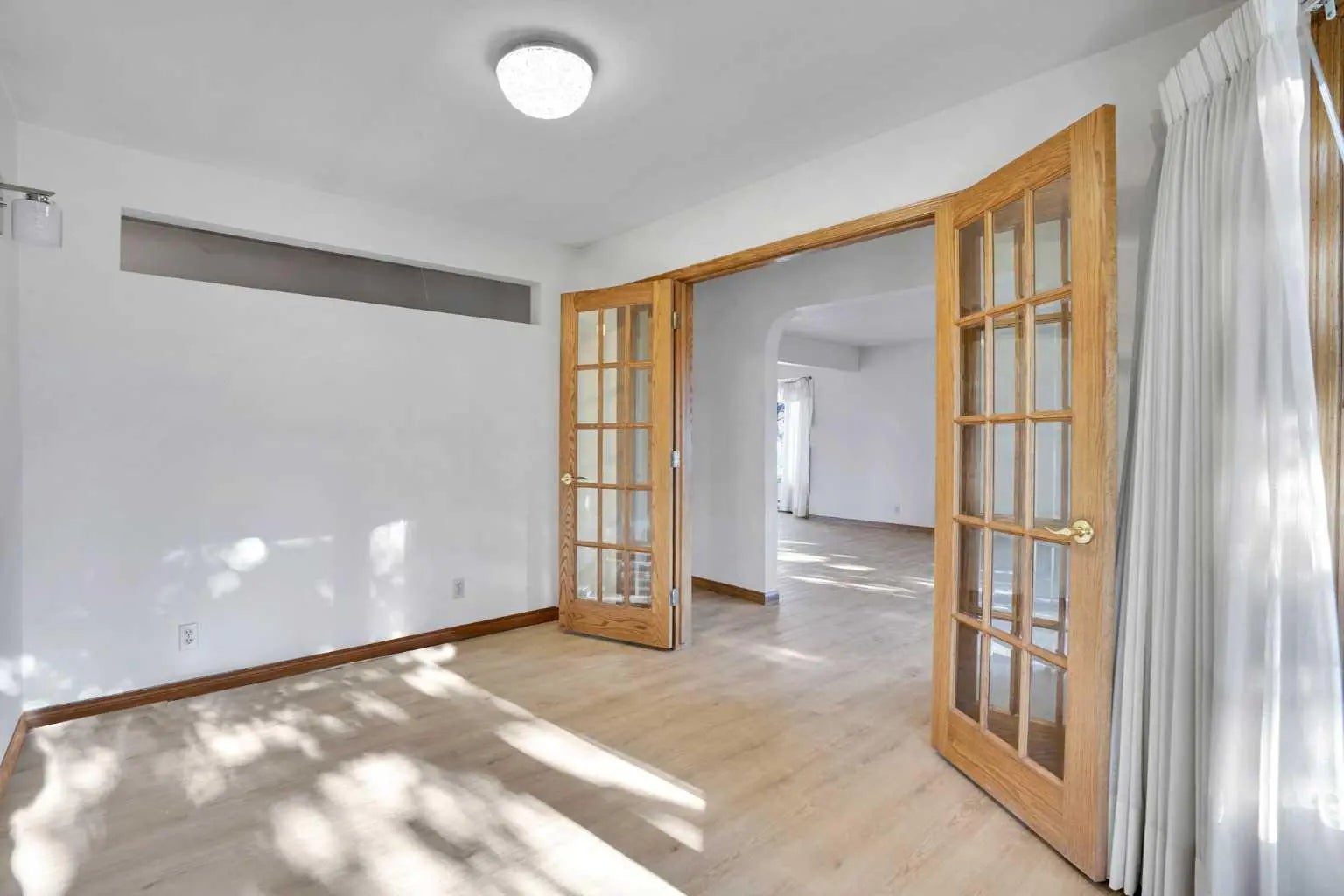 1956 Kelwood Drive Southwest, Calgary – Residential Detached Listing Photo 5