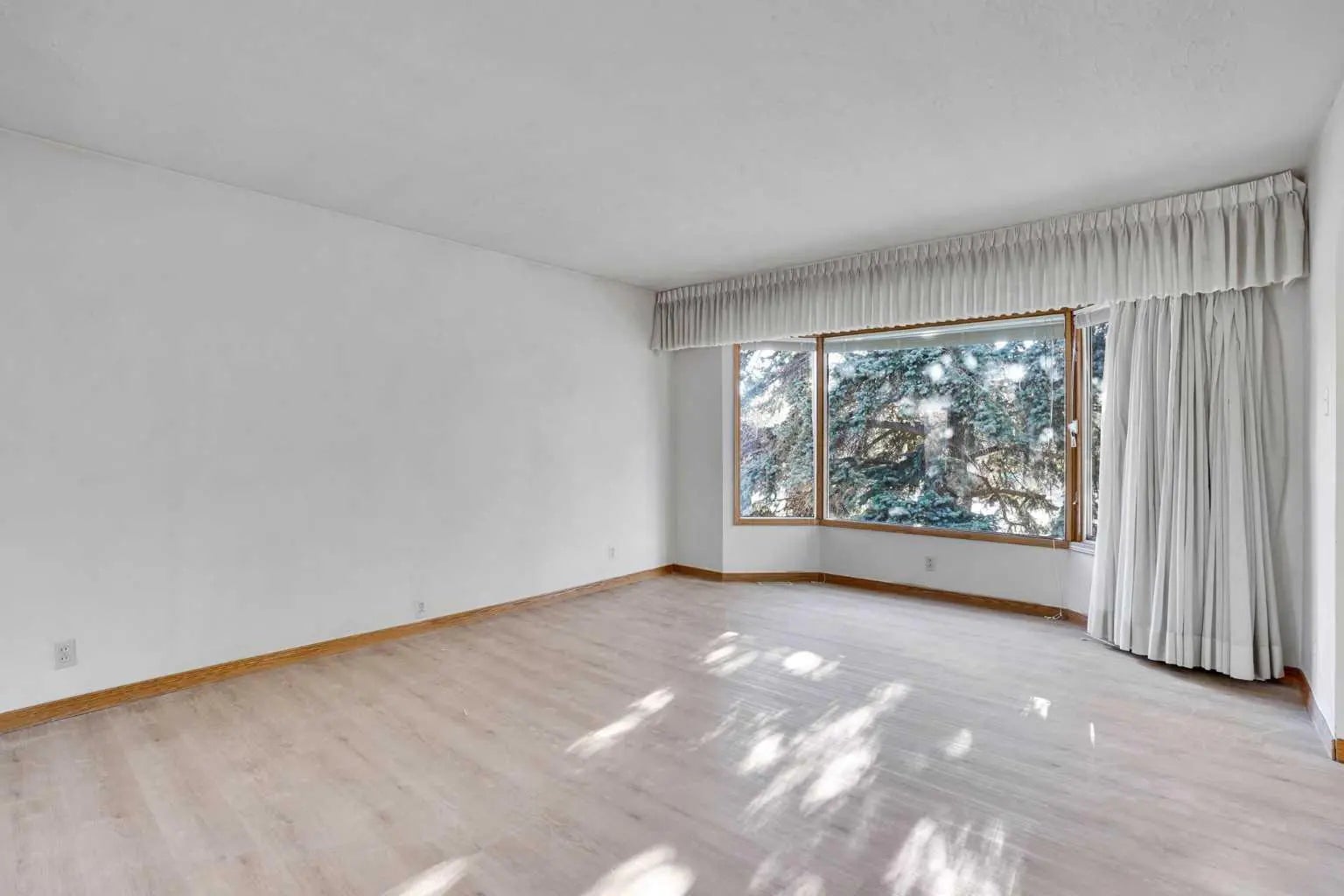 1956 Kelwood Drive Southwest, Calgary – Residential Detached Listing Photo 7