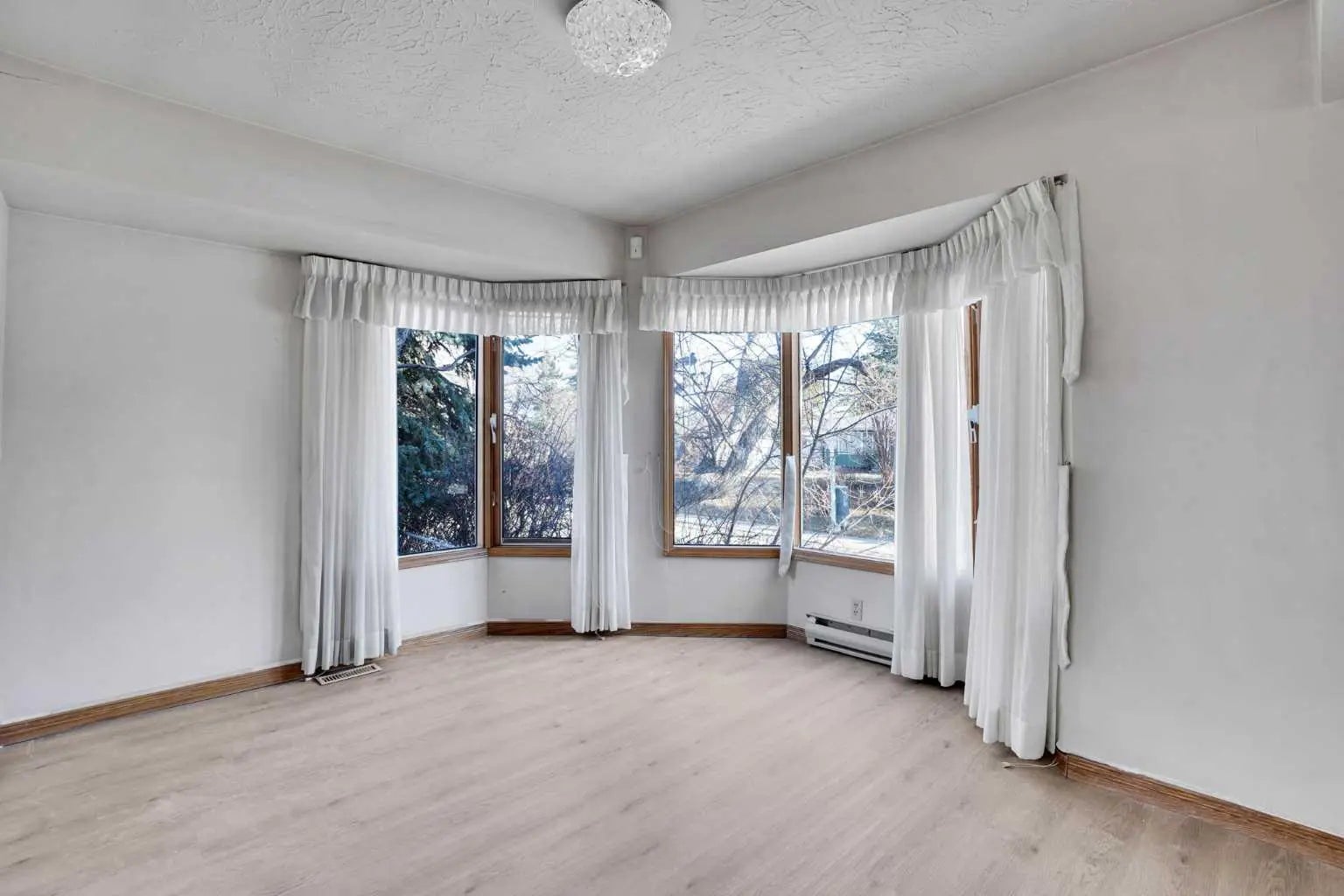 1956 Kelwood Drive Southwest, Calgary – Residential Detached Listing Photo 9