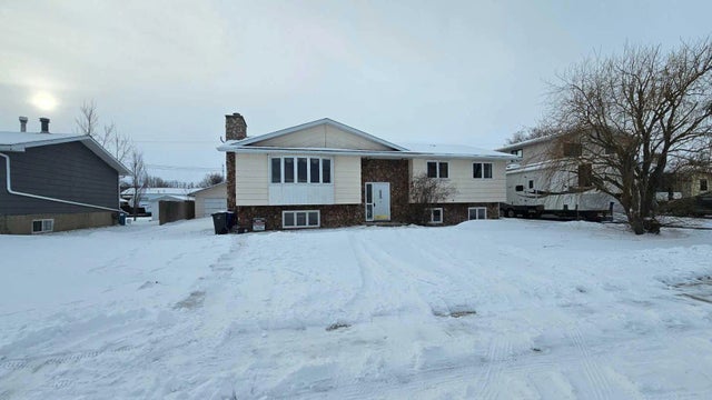 5006 Alexander Avenue , Coronation