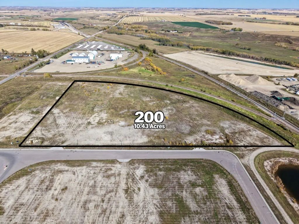 200 Shantz Drive , Didsbury