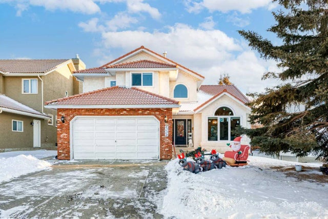 8328 Edgevalley Drive Nw, Calgary