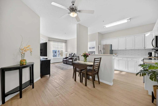 205, 4500 50 Avenue , Olds