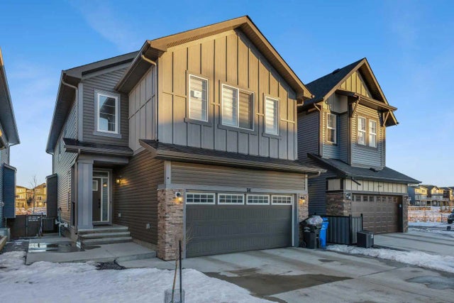 14 Carrington Road Nw, Calgary