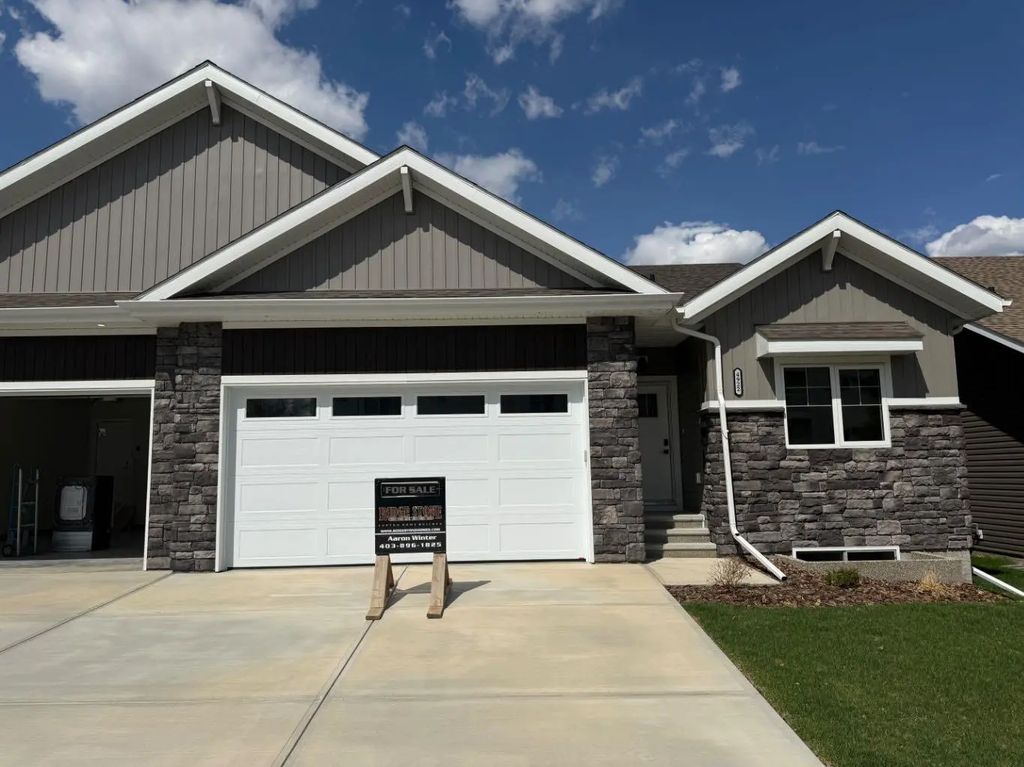 4922 Beardsley Avenue , Lacombe