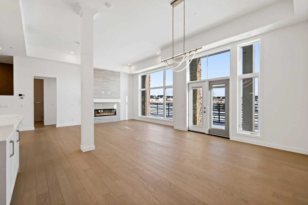 102, 140 Marina Cove Se, Calgary