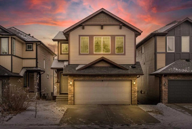194 Kincora Glen Rise Nw, Calgary