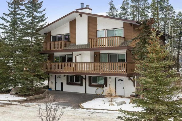 1, 1061 Evergreen Circle , Canmore
