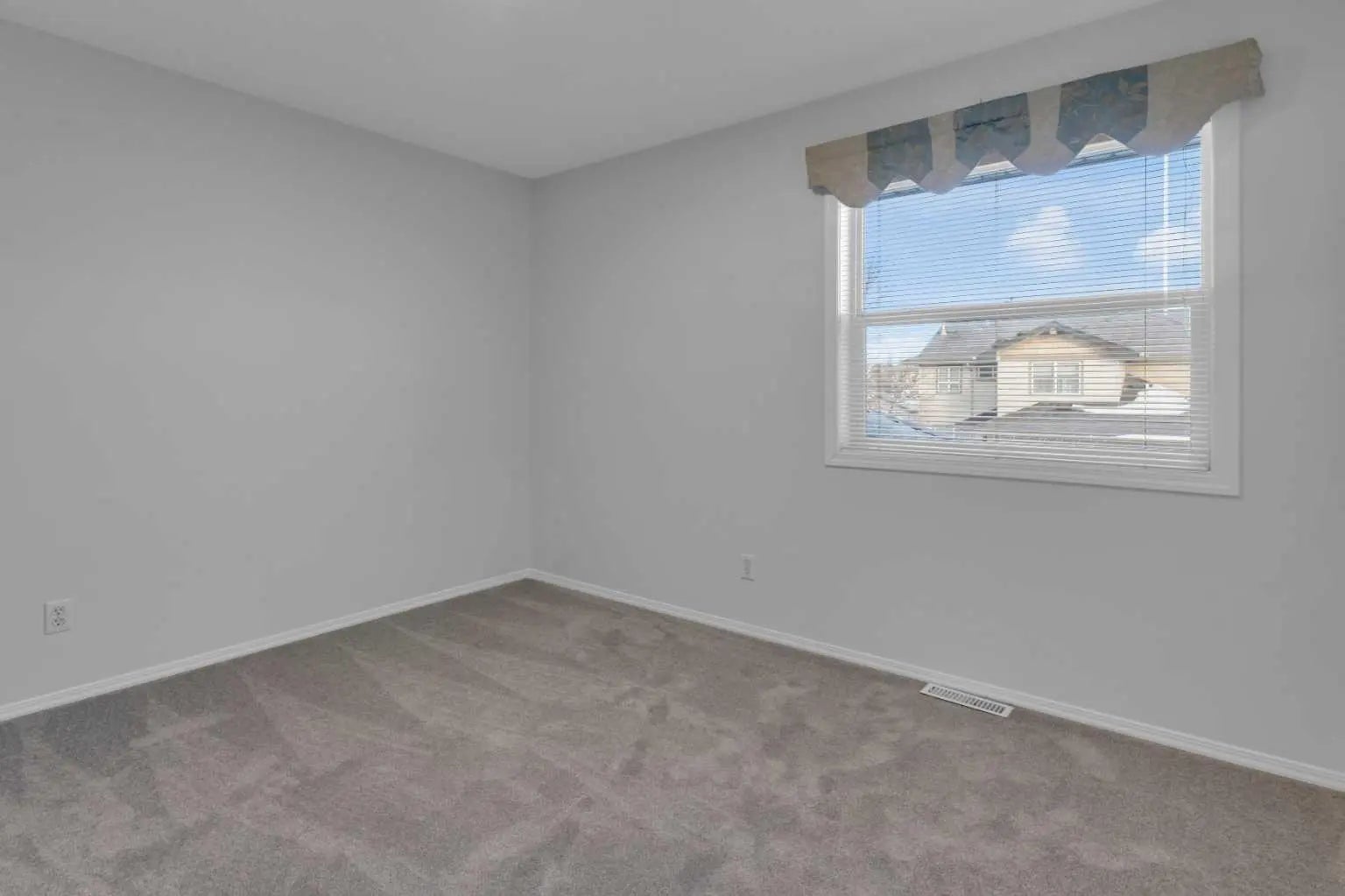 227 Harvest Gold Place Northeast, Calgary – Residential Row/Townhouse Listing Photo 17