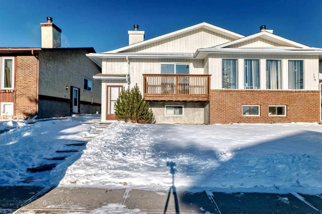 173 Castlebrook Way Ne, Calgary