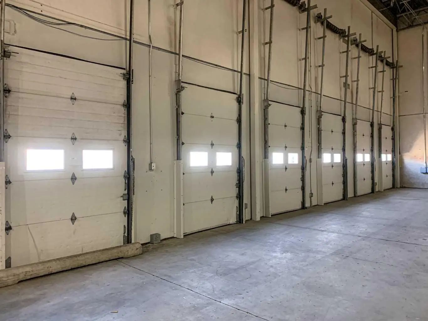 3000 15 Street Northeast, Calgary – Commercial Industrial Listing Photo 8
