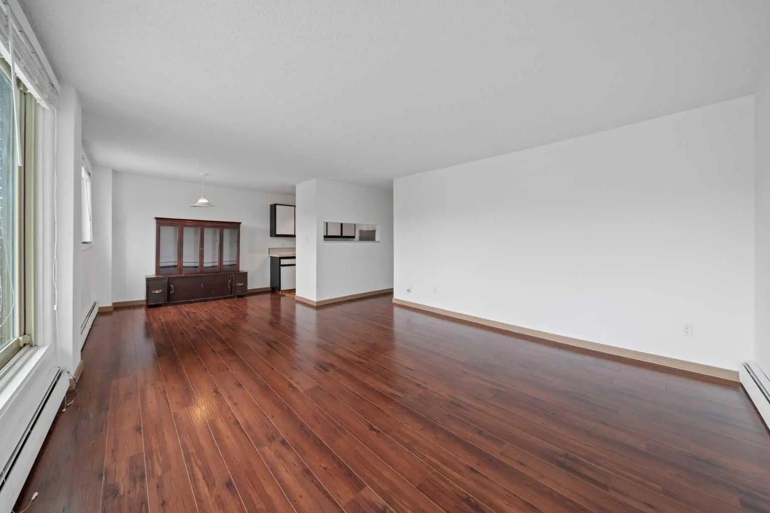 342, 1435 7 Avenue Northwest, Calgary – Residential Apartment Listing Photo 6