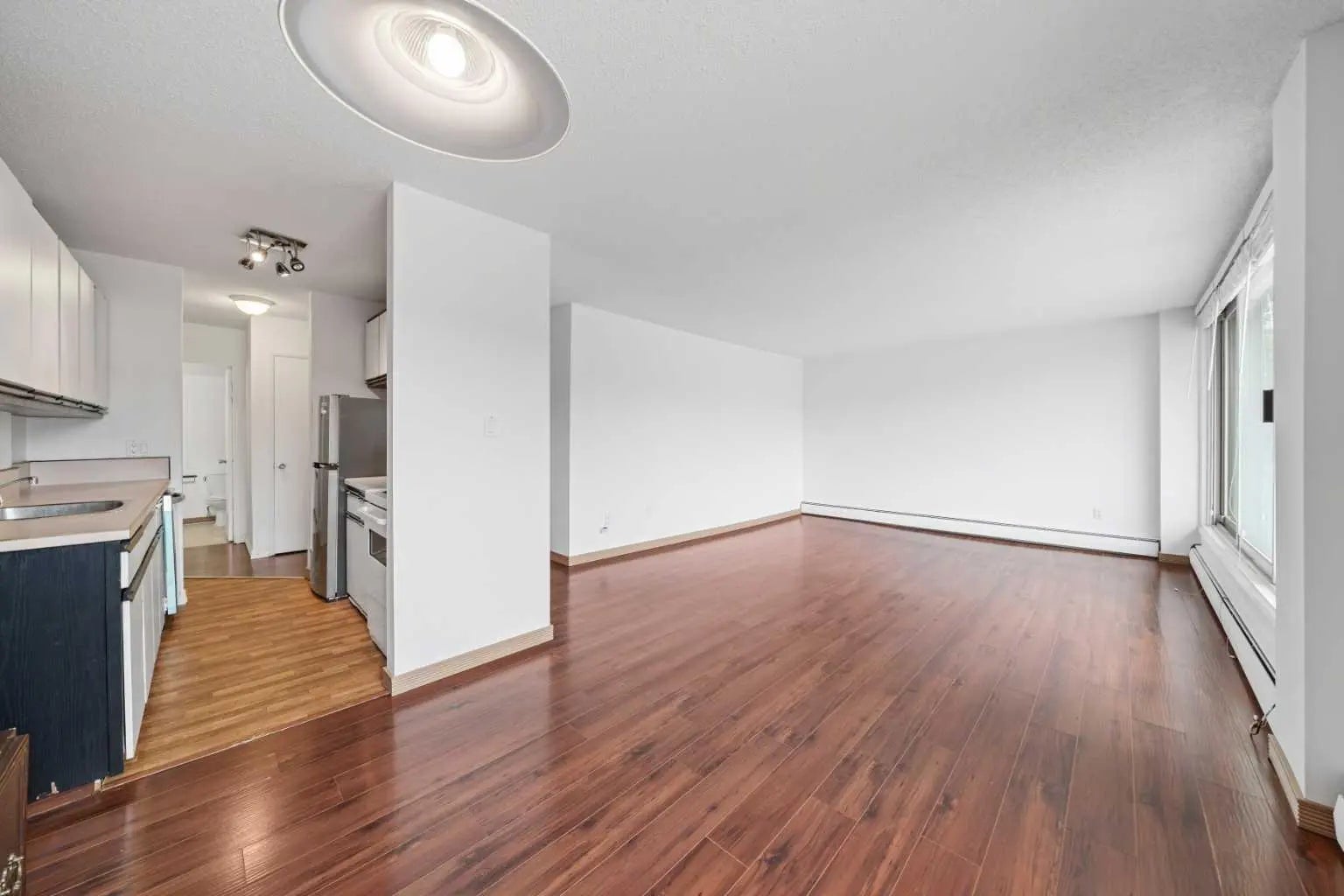 342, 1435 7 Avenue Northwest, Calgary – Residential Apartment Listing Photo 8