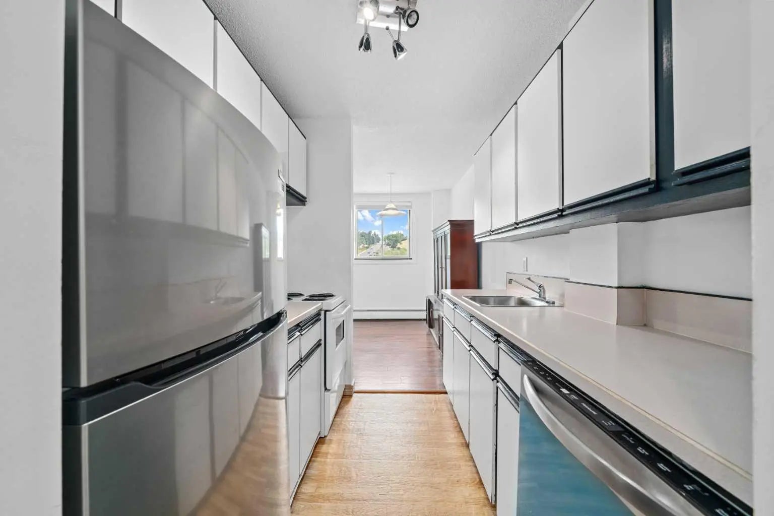 342, 1435 7 Avenue Northwest, Calgary – Residential Apartment Listing Photo 9