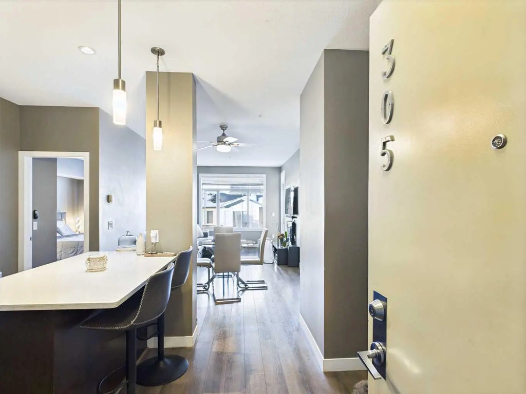 305, 28 Auburn Bay Link Se, Calgary
