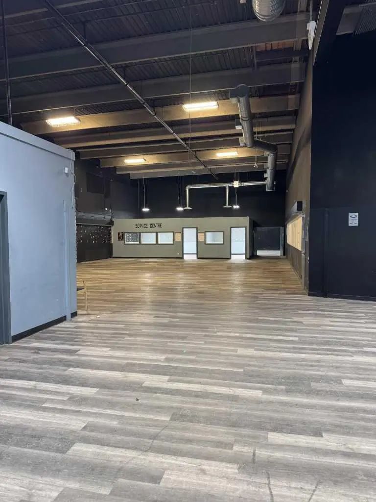 6 1411 33 Street Northeast, Calgary – Commercial Industrial Listing Photo 4