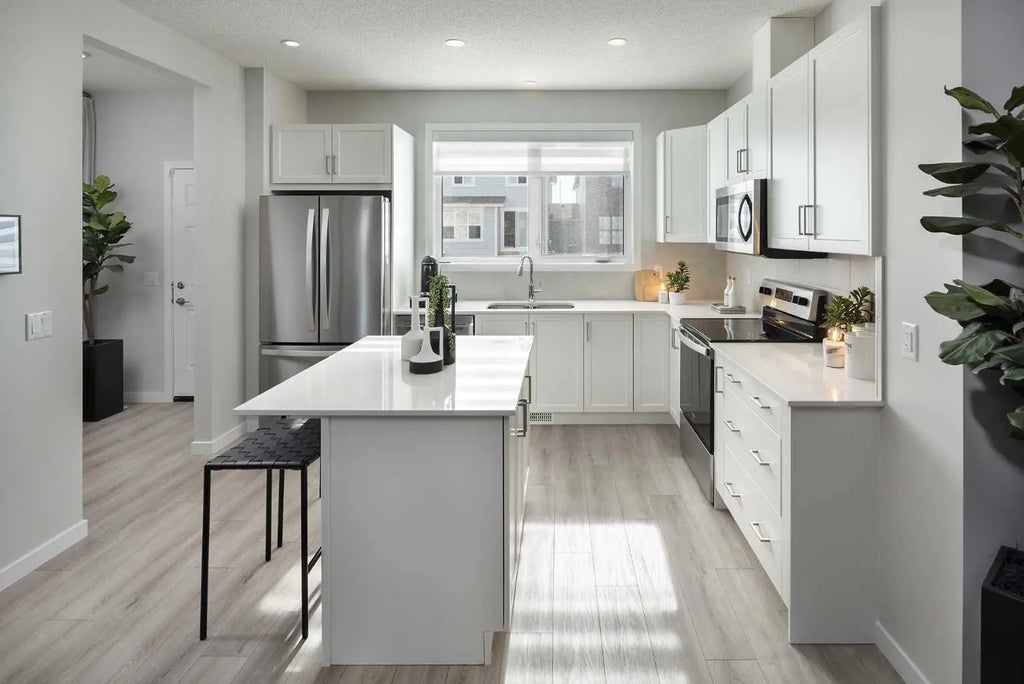 74 Magnolia Street Se, Calgary