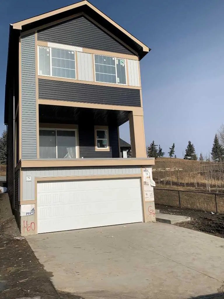 160 Crimson Ridge Place Nw, Calgary