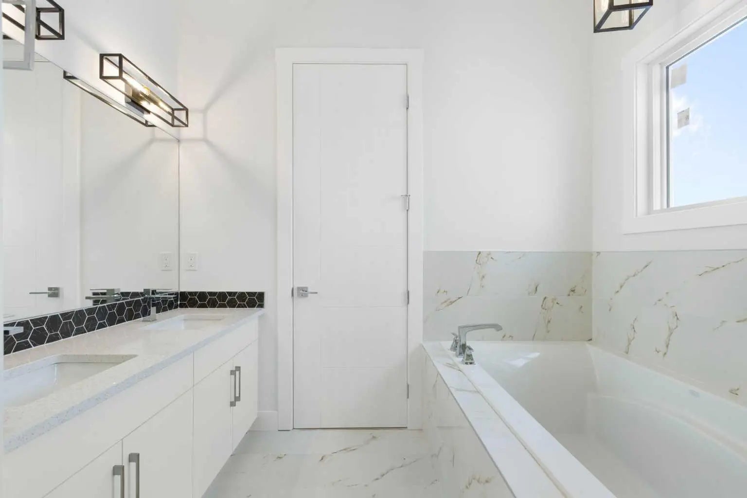 376 Muirfield Crescent , Lyalta – Residential Detached Listing Photo 17