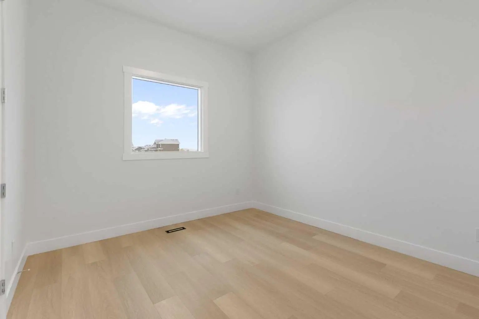 376 Muirfield Crescent , Lyalta – Residential Detached Listing Photo 22