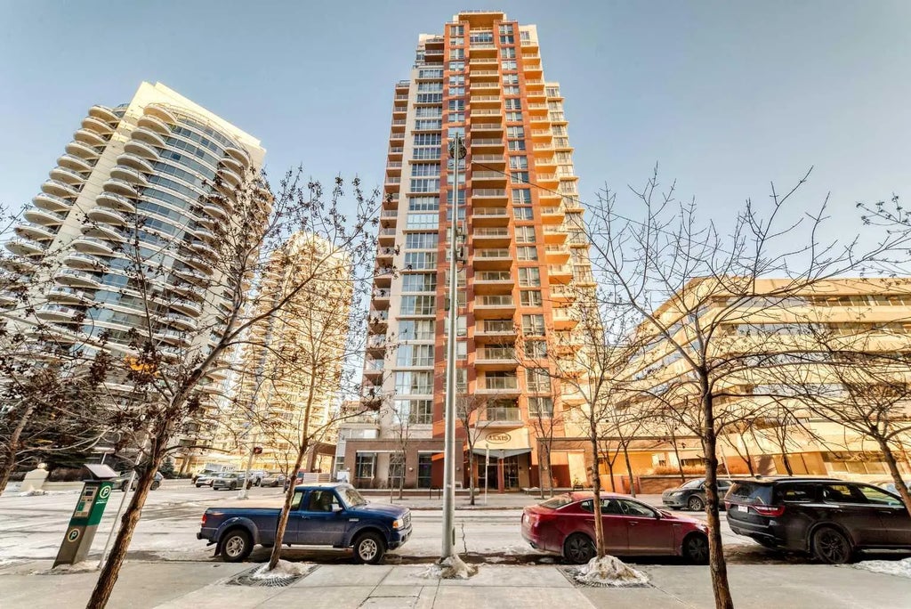 602, 650 10 Street Sw, Calgary
