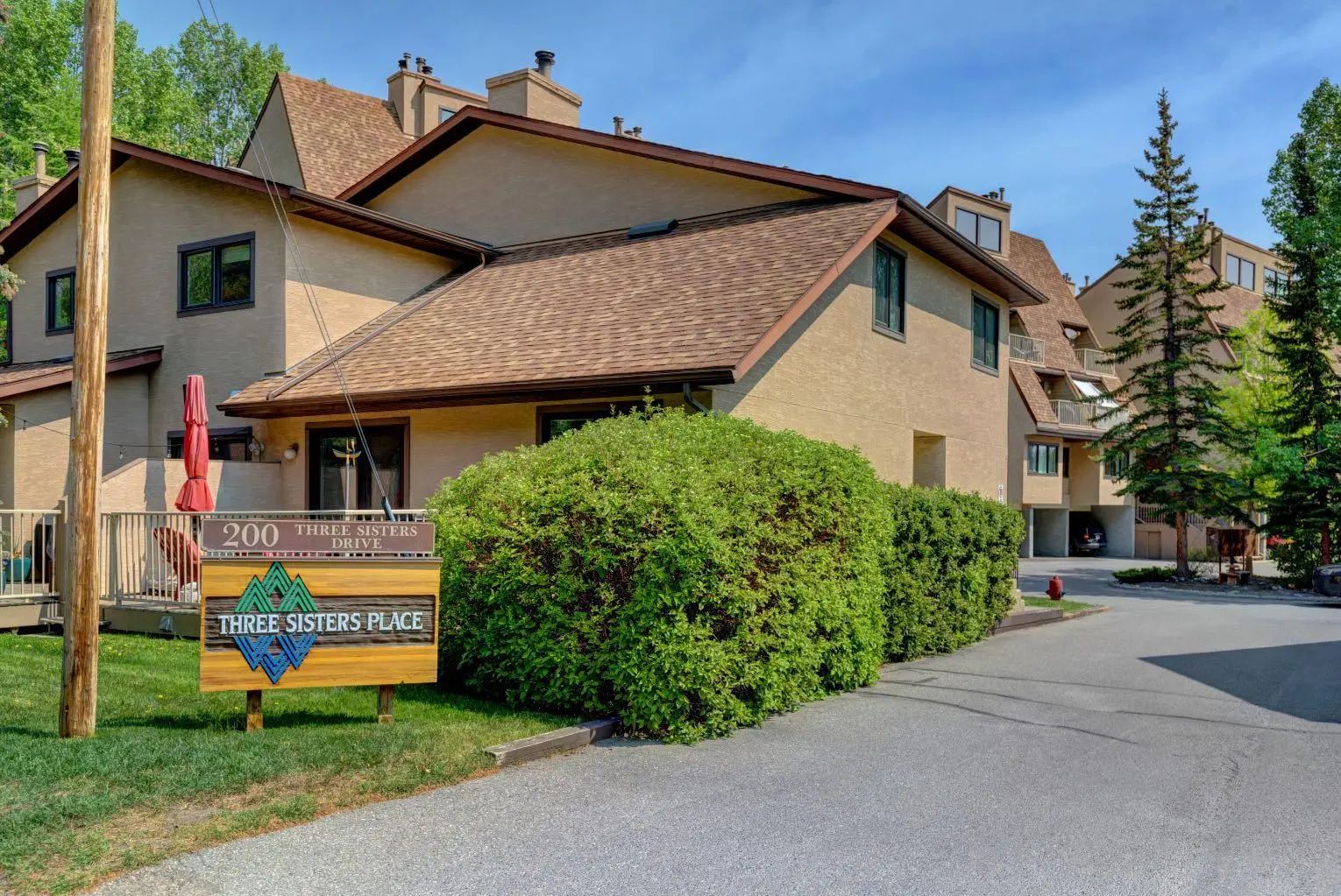 105 200 Three Sisters Drive , Canmore – Residential Row/Townhouse Listing Photo 2