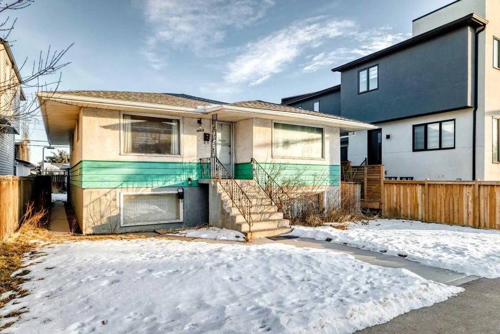 2236 37 Street Sw, Calgary