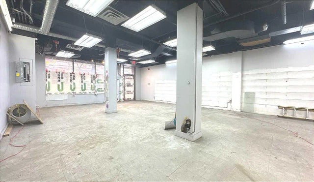 105, 233 Centre Street Sw, Calgary