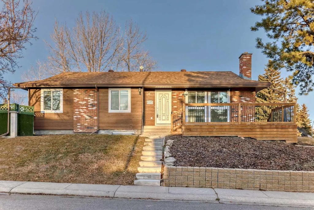 304 Huntbourne Hill Ne, Calgary