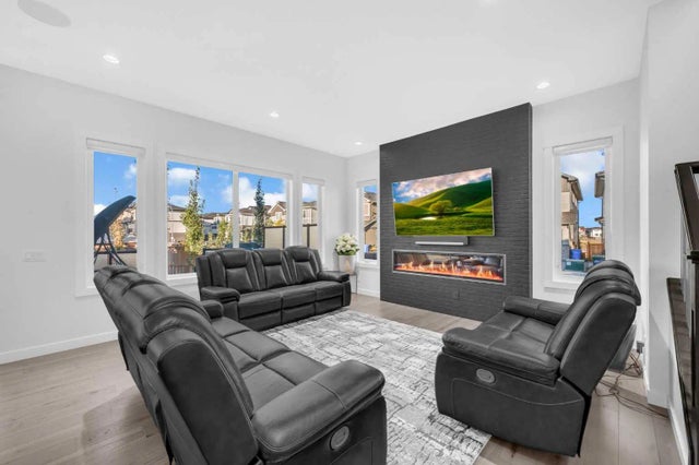 134 Corner Meadows Common Ne, Calgary